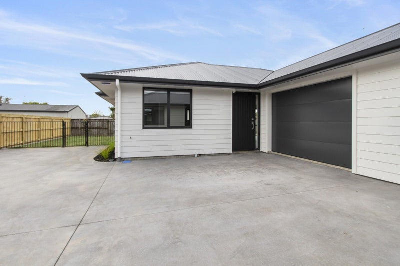 3/18 Betley Crescent, Fairview Downs, Hamilton - Carousel 1