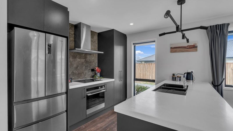 51 Tobollie Drive, Rolleston, Rolleston - Carousel 2