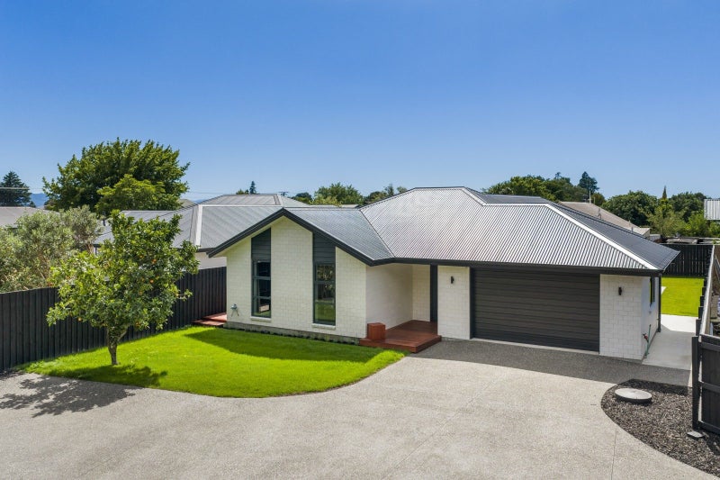 34B Leitrim Street, Redwoodtown, Blenheim - Carousel 1