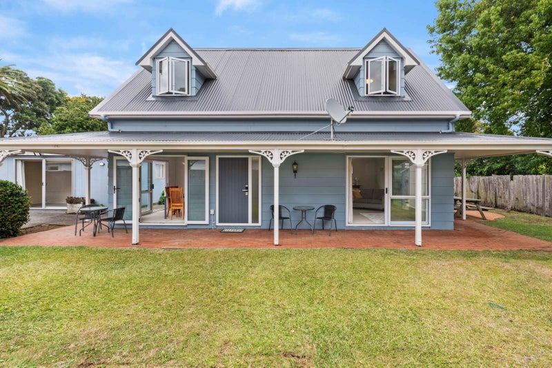 2/112 Kolmar Road, Papatoetoe, Auckland - Carousel 1