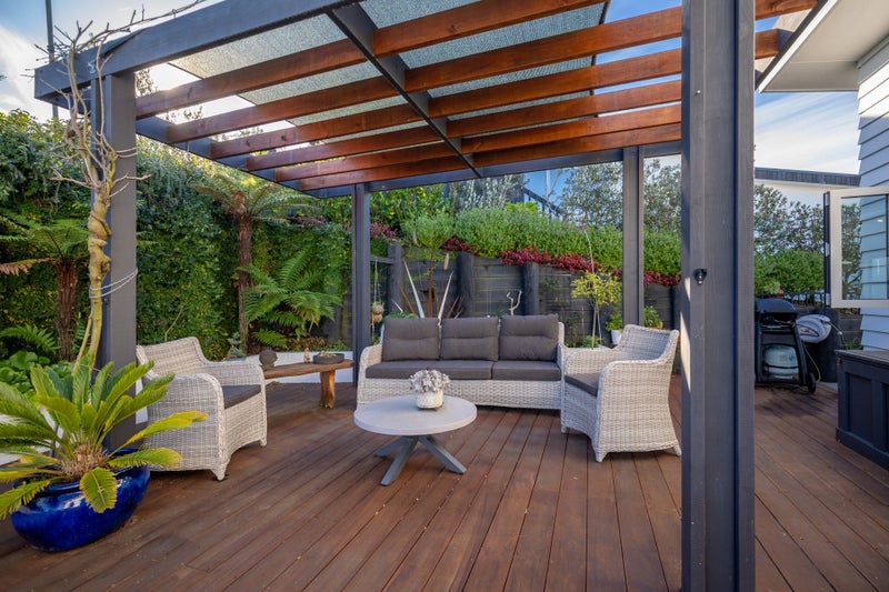 6 Heemskerck Place, Britannia Heights, Nelson - Carousel 1