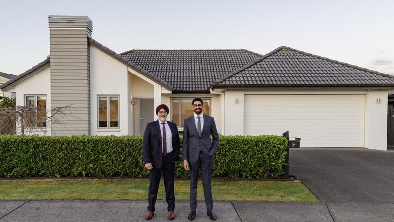 29 Andalusian Way, Karaka, Papakura - Carousel 1