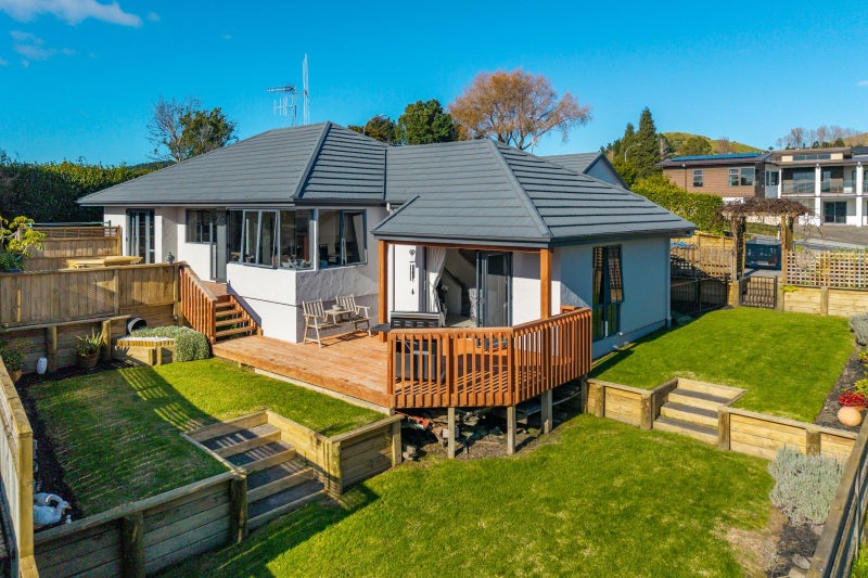 2 Holcombrooke Lane, Welcome Bay, Tauranga - Carousel 2