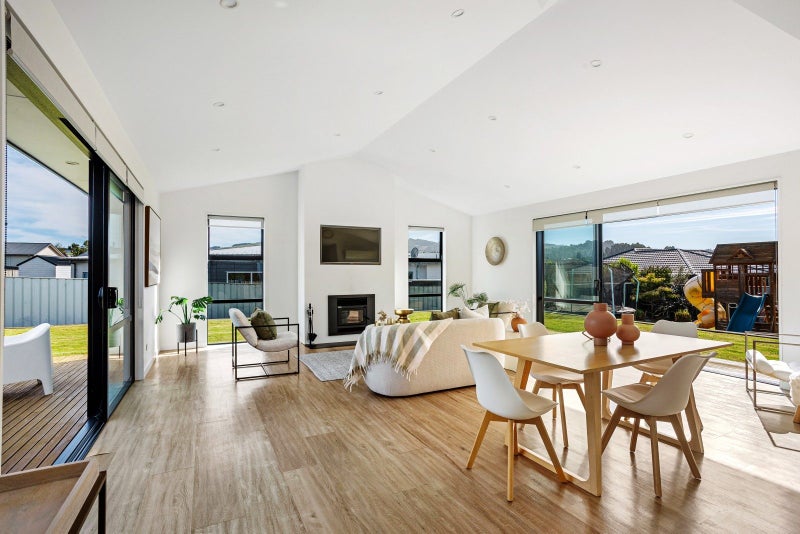 29 Awa Toru Drive, Fairfield, Dunedin - Carousel 2