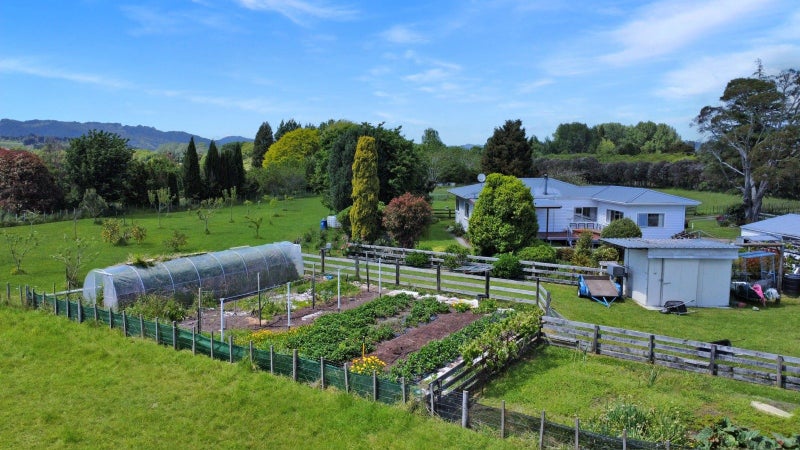 1009 White Pine Bush Road, Taneatua, Whakatane - Carousel 1