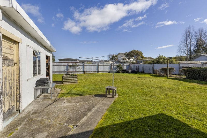 17 Gill Crescent, Redwoodtown, Blenheim - Carousel 14