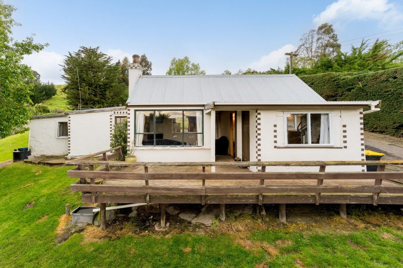 725 East Taieri-Allanton Road, Allanton, Mosgiel - Carousel 21