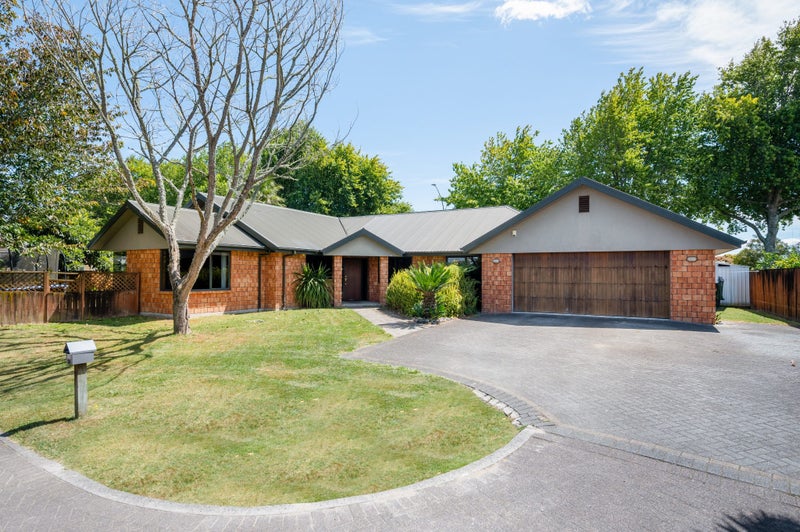 24 Nielsen Gardens, Rototuna, Hamilton - Carousel 1
