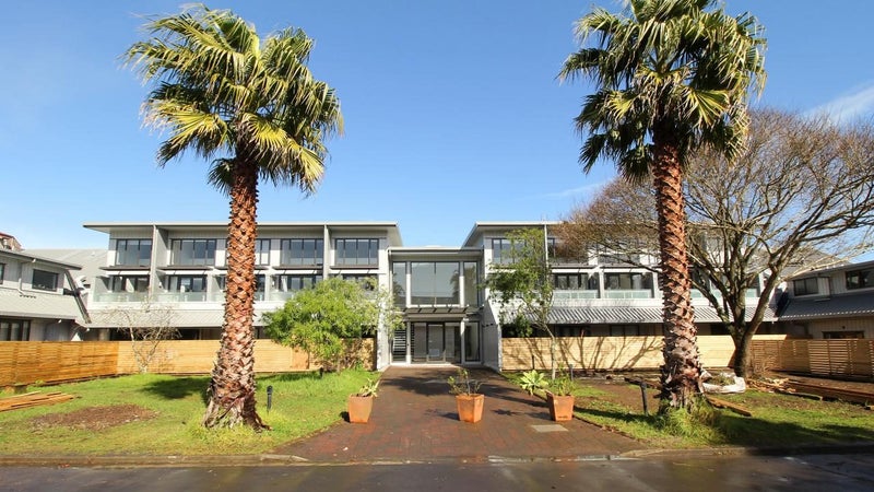 13B/30 Westward Ho, Glen Eden, Auckland - Carousel 10