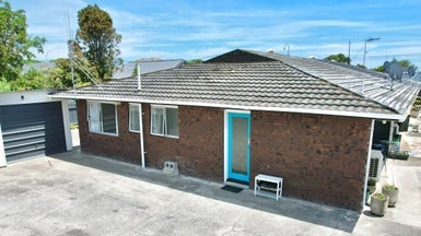 4/4 Princes Street, Levin, Levin - Carousel 1