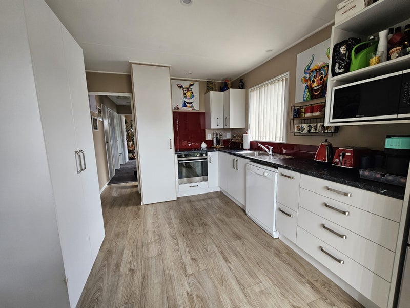 20 Rimu Street, Levin, Levin - Carousel 1