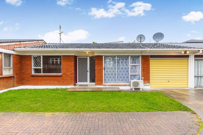 2/34 Landscape Road, Papatoetoe, Auckland - Carousel 1