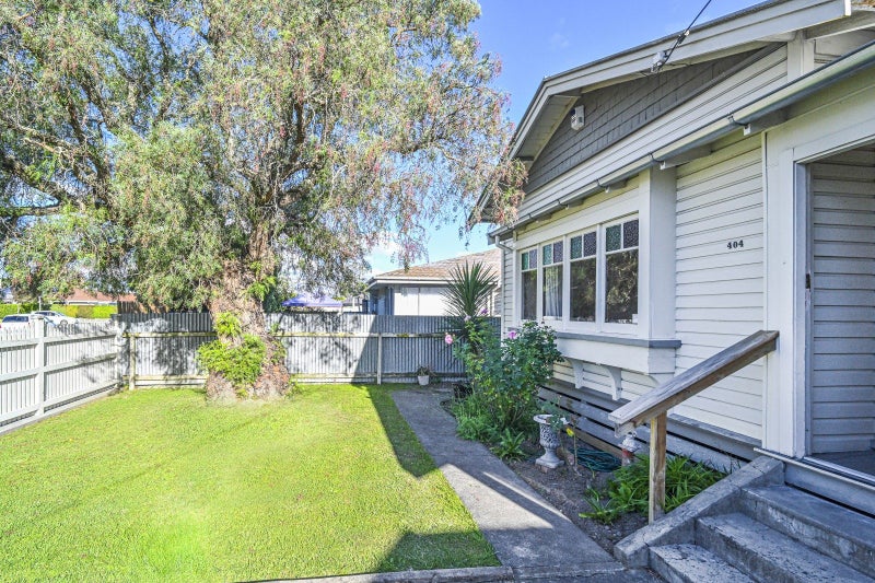 404 Southampton Street East, Hastings - Carousel 2