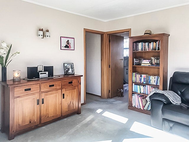42 Campbell Street, Taumarunui - Carousel 2