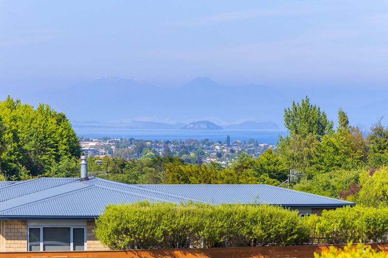 9 Birchwood Lane, Hilltop, Taupo - Carousel 2