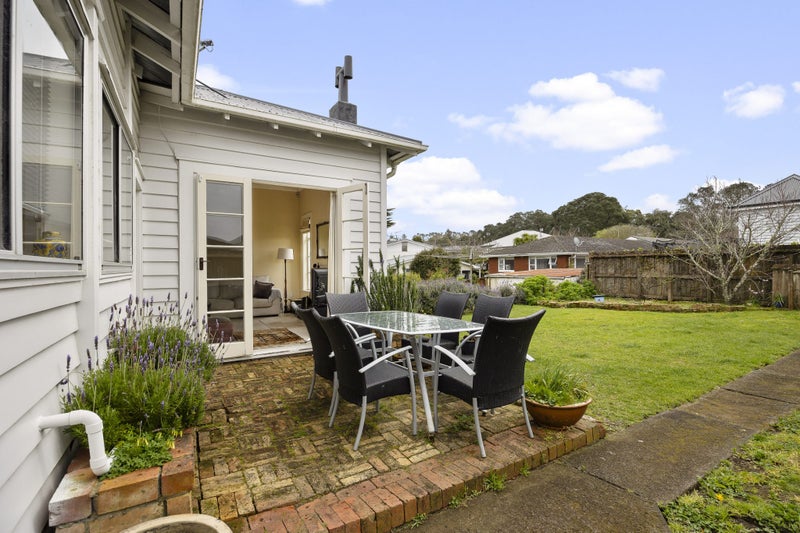 25 Matai Road, Greenlane, Auckland - Carousel 2