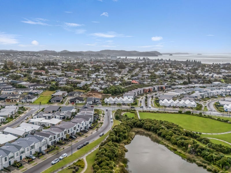 18 Owen Chapman Drive, Red Beach, Red Beach - Carousel 13