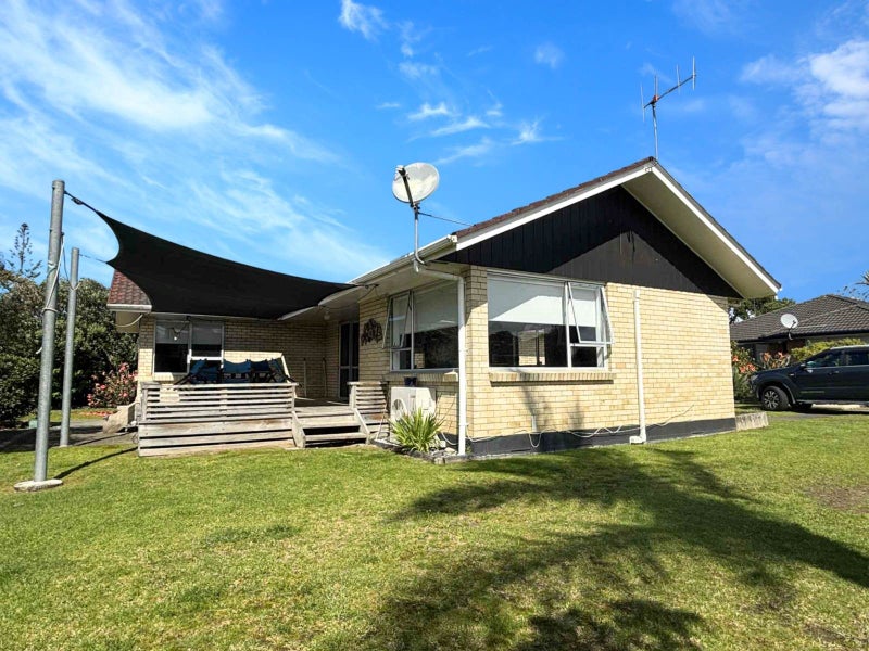 1/2 Wahanui Walk, Ruakaka - Carousel 2