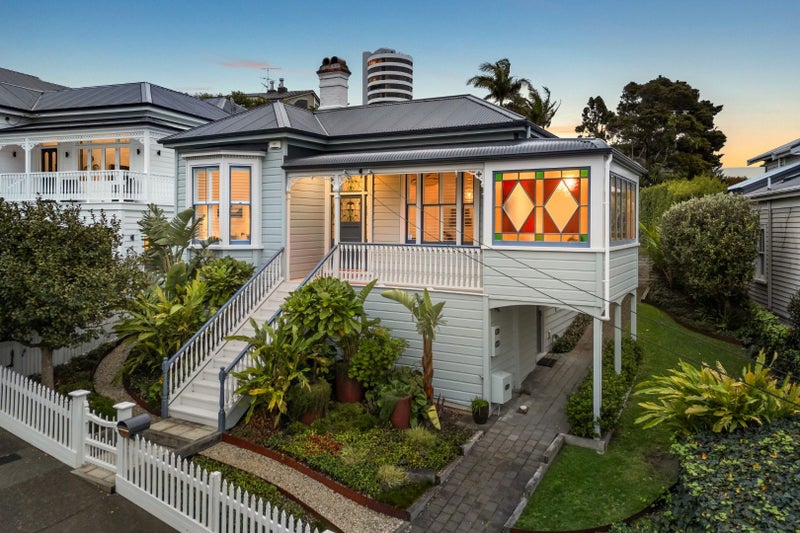 20 Seymour Street, Saint Marys Bay, Auckland - Carousel 1
