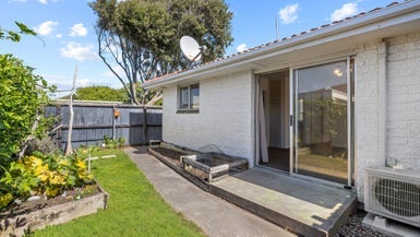5/161 Marine Parade, New Brighton, Christchurch - Carousel 1