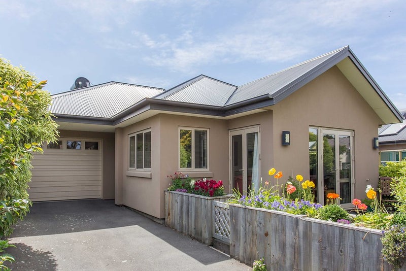 1/15 Derrett Place, Saint Martins, Christchurch - Carousel 1