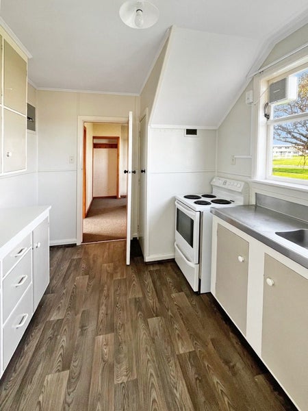52 Devon Street, Picton - Carousel 2