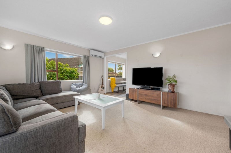 1/9 Tina Place, Sunnyhills, Auckland - Carousel 2