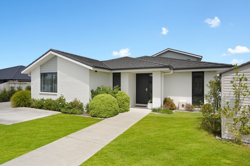 3 Miharo Crescent, Flagstaff, Hamilton - Carousel 1