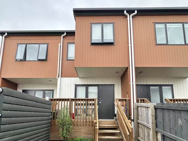 10/6 Kereru Street, Henderson, Waitakere City, Auckland - Carousel 2