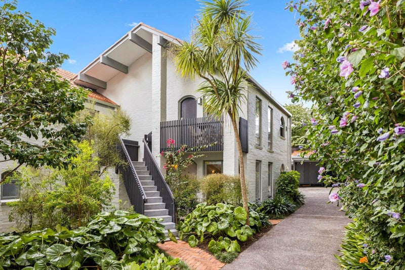 4/34 Owens Road, Epsom, Auckland - Carousel 1