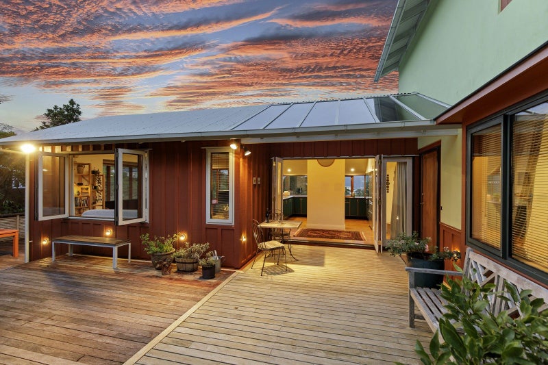 12 Maungaraki Road, Korokoro, Lower Hutt - Carousel 1