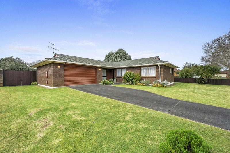 16 Donzella Place, Conifer Grove, Takanini - Carousel 25