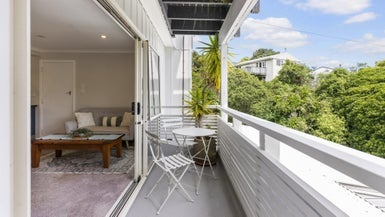 16B Worcester Street, Wilton, Wellington - Carousel 1