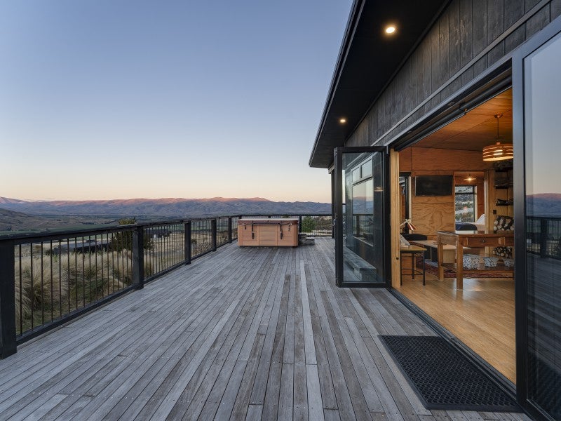 11 Catalina Way, Queensberry, Cromwell - Carousel 1