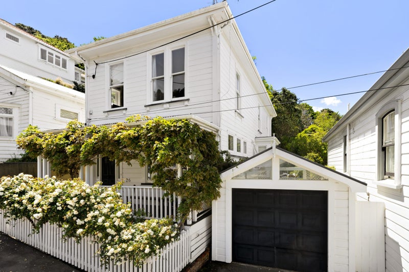 26 Newman Terrace, Thorndon, Wellington - Carousel 2