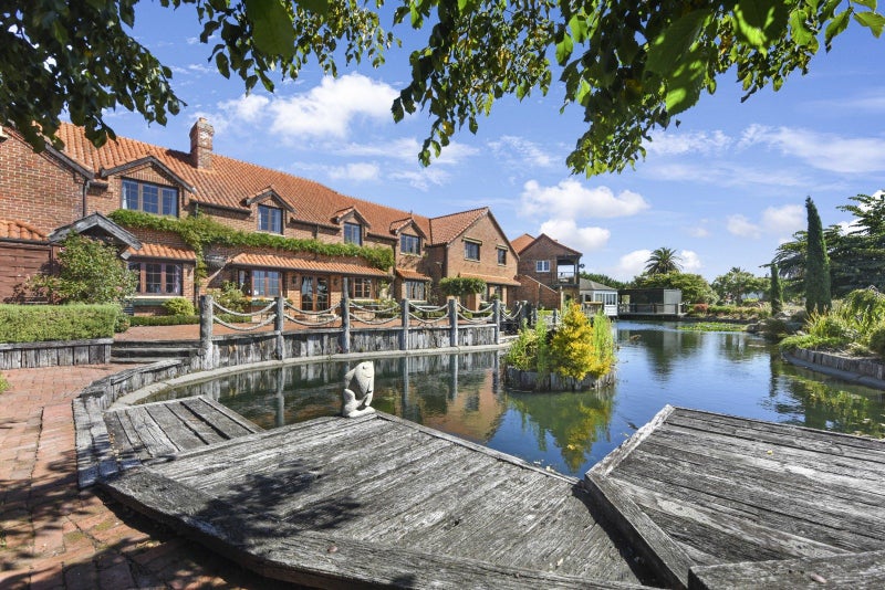 33/24 Quiet Woman Way, Monaco, Nelson - Carousel 13