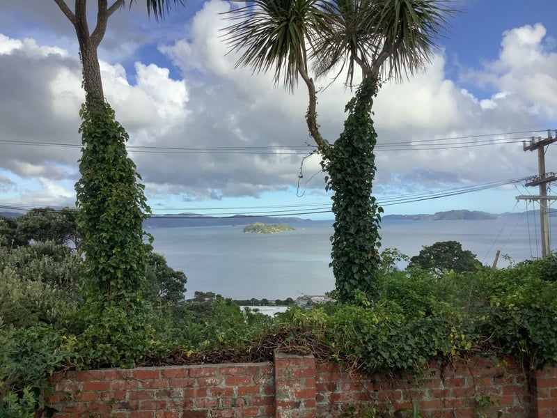 Property Valuation for 3 Singers Road, Korokoro, Lower Hutt Trade Me