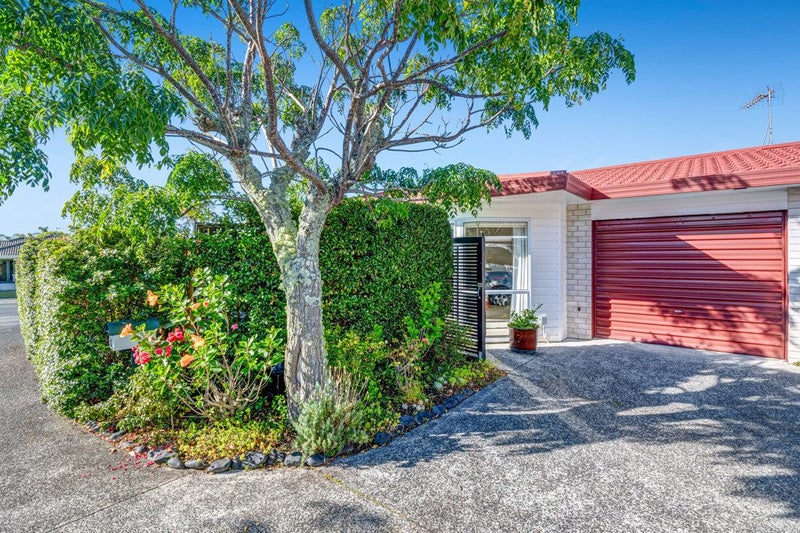 130A Lakeside Drive, Orewa, Orewa - Carousel 1
