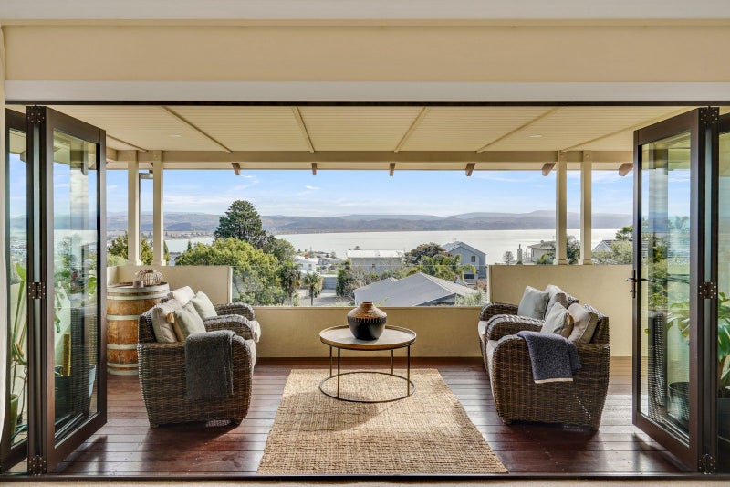 22 Coleman Terrace, Hospital Hill, Napier - Carousel 2