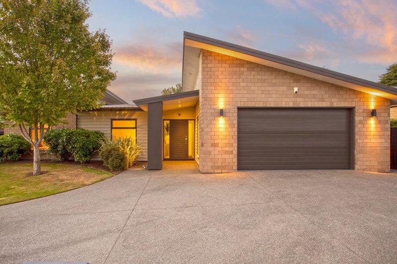 11 The Wickets, Hillmorton, Christchurch - Carousel 17