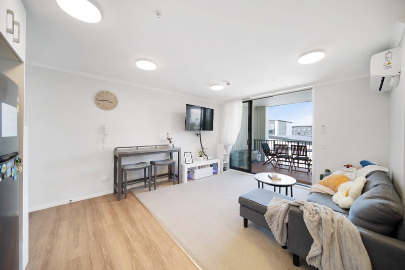 204/2 Pukakaho Lane, Papatoetoe, Auckland - Carousel 2