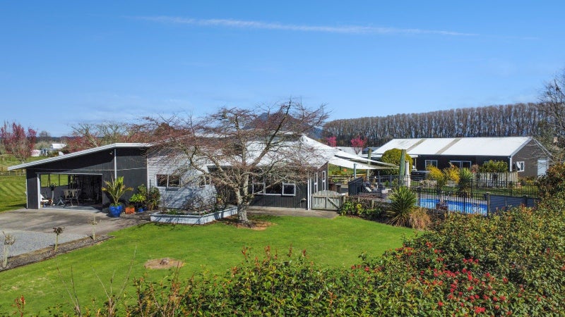 4 Edgehaven Lane, Te Teko, Whakatane - Carousel 2