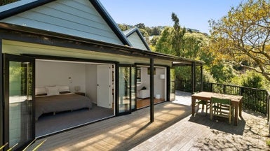 6 Irvine Street, Aro Valley, Wellington - Carousel 1