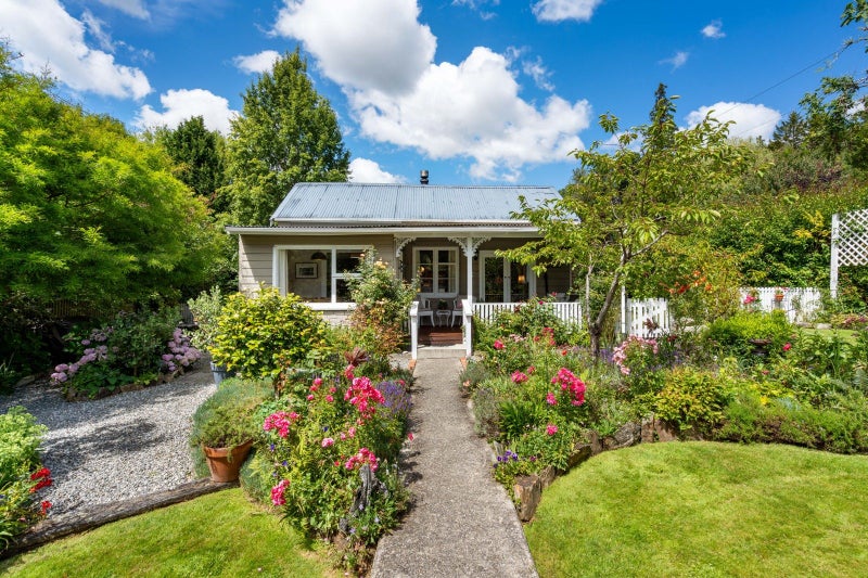 12 Lismore Street, Lawrence, Lawrence - Carousel 1