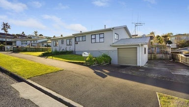 39 Dinsdale Road, Dinsdale, Hamilton - Carousel 1