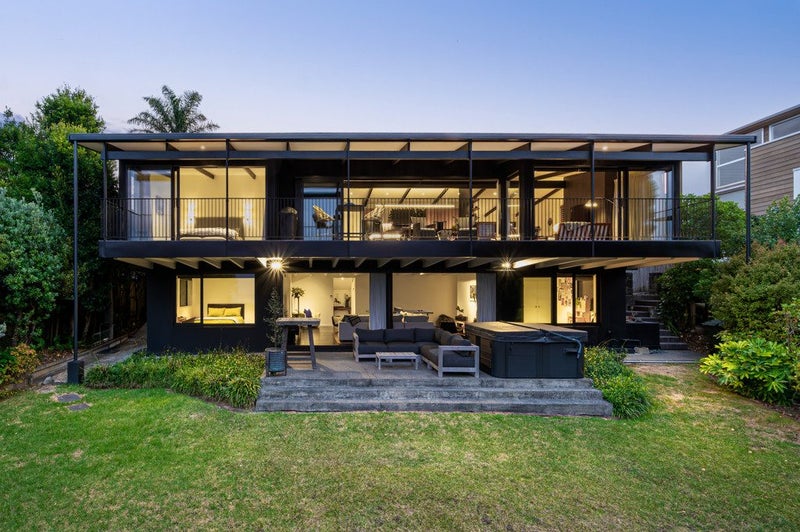 50 Castor Bay Road, Castor Bay, Auckland - Carousel 1