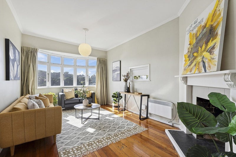 18 Carrington Street, Mount Cook, Wellington - Carousel 2