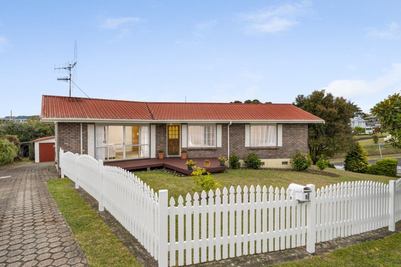 1 Taumata Place, Hairini, Tauranga - Carousel 2