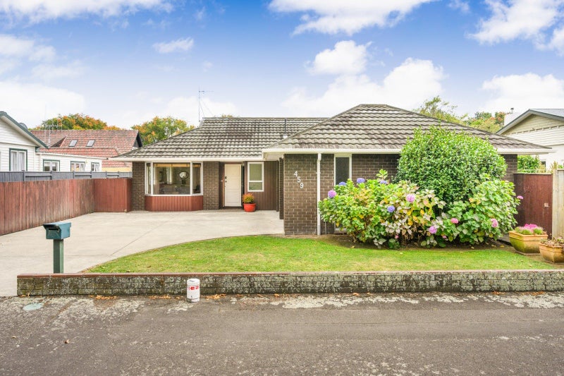 459 College Street, Hokowhitu, Palmerston North - Carousel 1