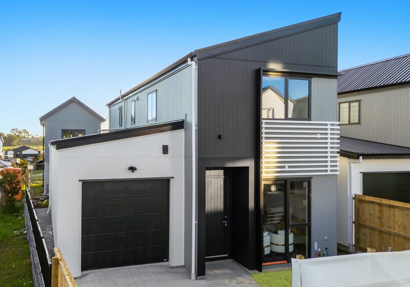 4 Farranfore Road, Ōpaheke, Papakura - Carousel 1